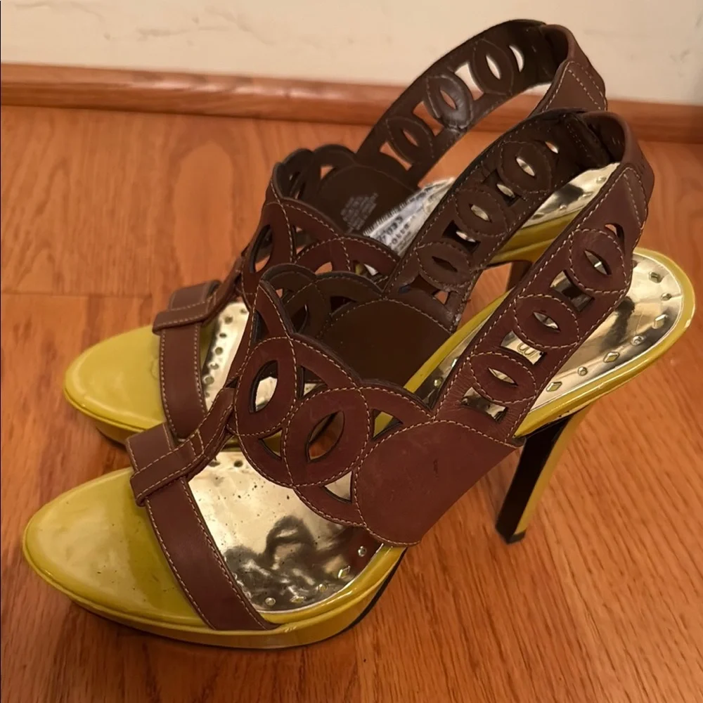 BCBGirls Brown and Yellow High Heels with Stiletto Sz 6.5‎